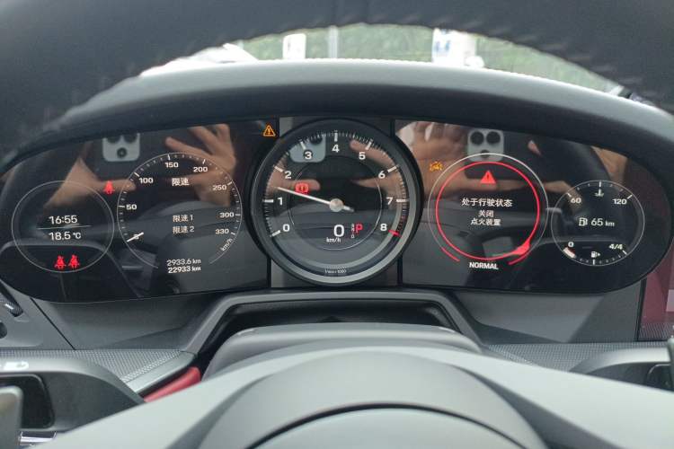 Used Porsche 911 2020 Carrera 3.0T Odometer Close Up