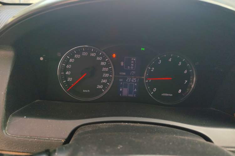 Used Toyota Reiz 2007 2.5S Leather Sunroof Version
