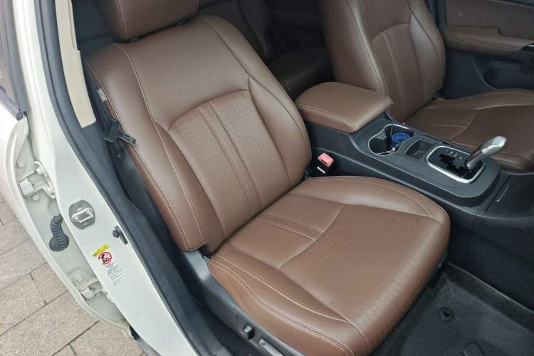 Used BYD S7 2016 2.0T Automatic Prestige Plus Right Front Seat