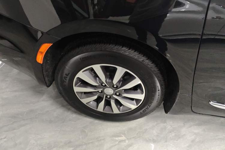 Used Chrysler Grand Voyager PHEV 2019 3.6L Plug-in Hybrid
