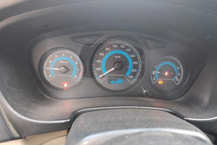 Used Soueast V3 Lingyue 2015 1.5L Manual Happiness Edition Instrument Cluster