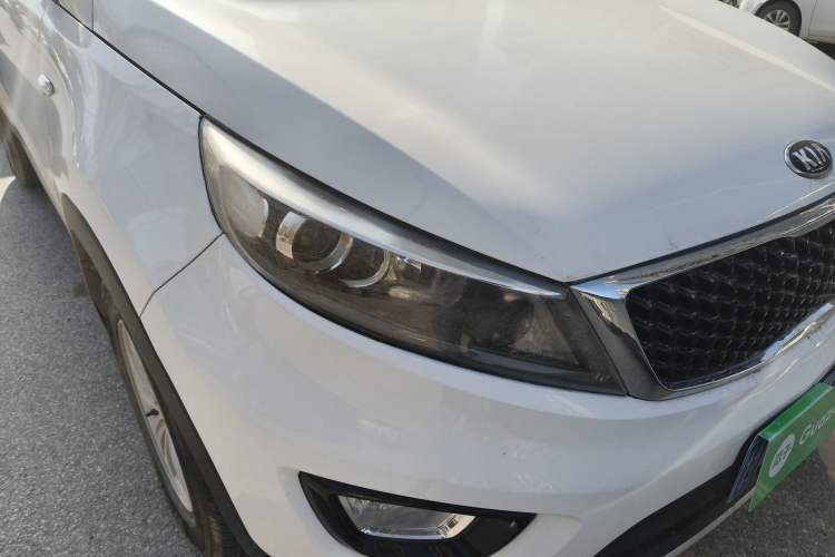 Used Kia Sportage R 2015 2.0L Manual Two-Wheel Drive GL Model
