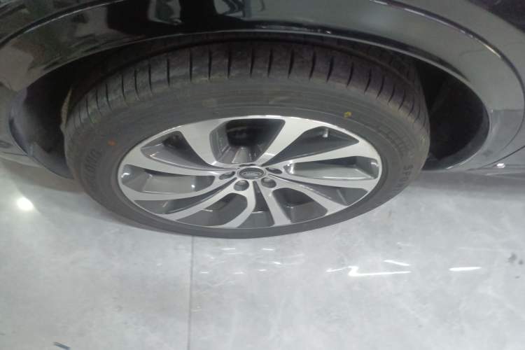 Used Land Rover Discovery Sport 2020 249 PS R-Dynamic Performance Tech Edition 5 Seats