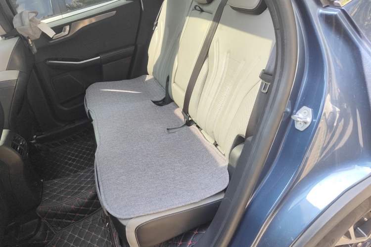 Used Ford Escape 2020 EcoBoost 245 Two-Wheel-Drive Titanium Edition
