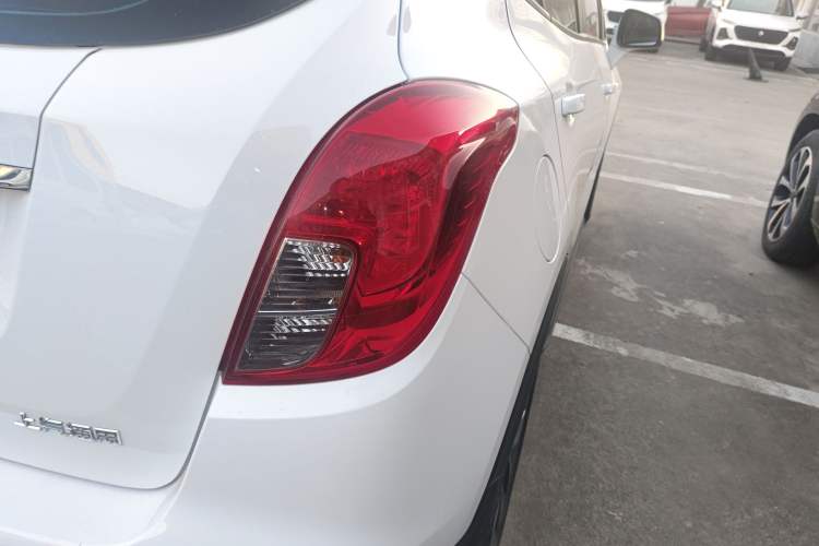 Used Buick Encore 2018 18T Automatic Two-Wheel Drive Urban Leading Model