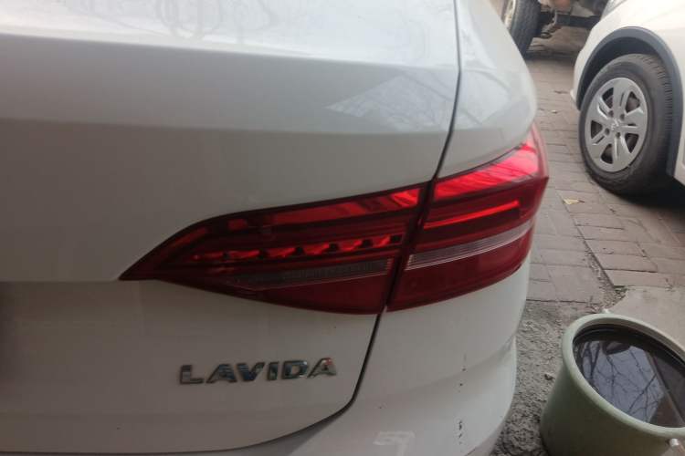 Used Volkswagen Lavida 2018 1.5L Automatic Comfort Edition China V Standard