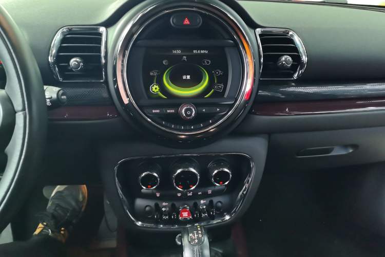 Used MINI Clubman 2016 Revised Version 1.5T COOPER Connoisseur Edition Audio And AC Panel
