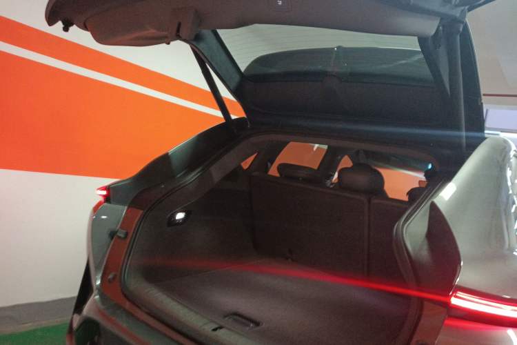 Used IM LS7 2023 77 kWh Urban Fit Rear-Wheel Drive