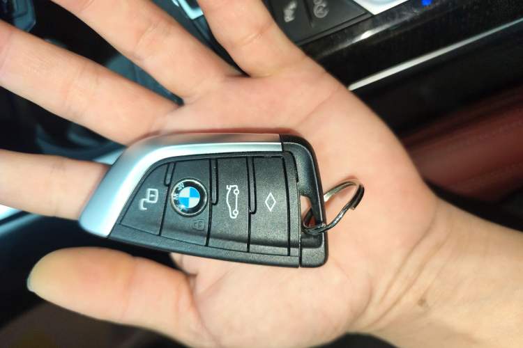 Used BMW 3 Series 2022 Updated 325Li M Sport Package Vehicle Key