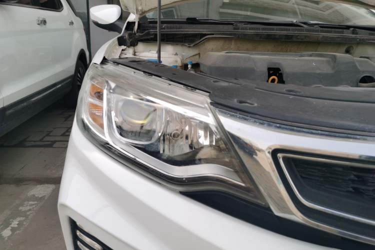 Used Geely Auto Vision 2020 Revised 1.5L Manual Asian Games Edition Right Front Headlight