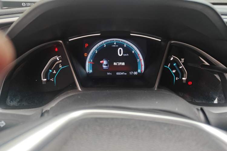 Used Honda Civic 2019 220TURBO CVT Dynamic Edition China VI Odometer Close Up
