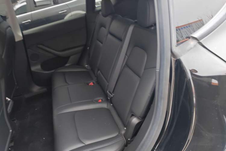 Used Tesla Model Y 2022 Rear-Wheel-Drive Version
