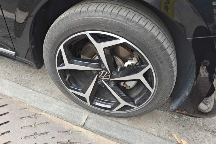 Used Volkswagen Passat 2023 Restyled 330TSI Starry Luxury Edition
