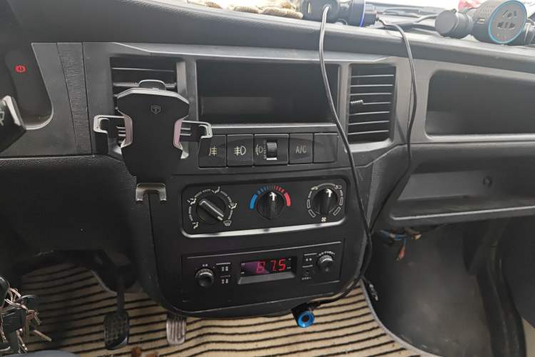 Used Wuling Zhiguang 2013 1.0L Base Version