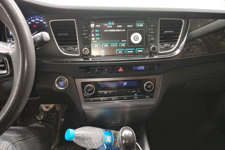 Used Hyundai Mistra 2014 1.8L Automatic Smart GLS Audio And AC Panel