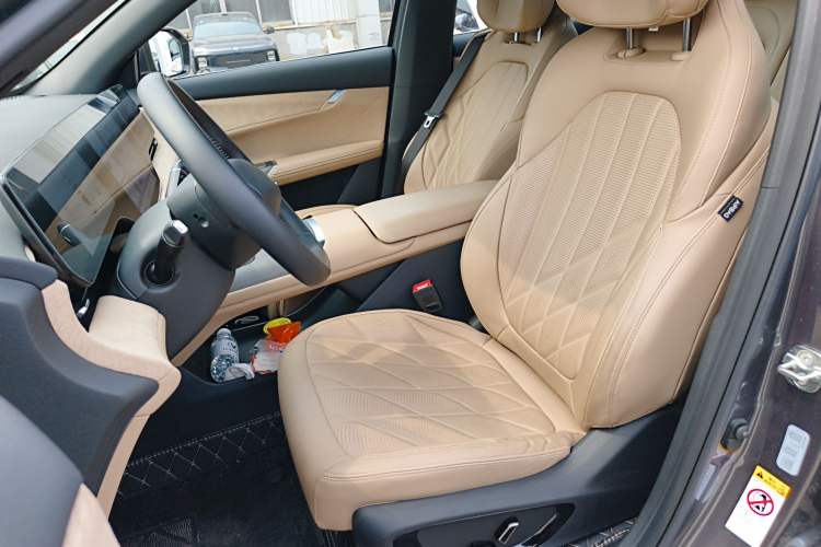 Used CHANGAN CS75 PLUS 2025 4th Generation 1.5T New Blue Whale Smart Luxury Edition