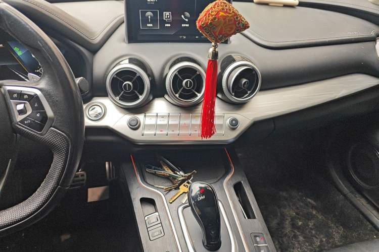 Used Wey VV7 2019 Upgraded Model 2.0T Flagship Version China VI