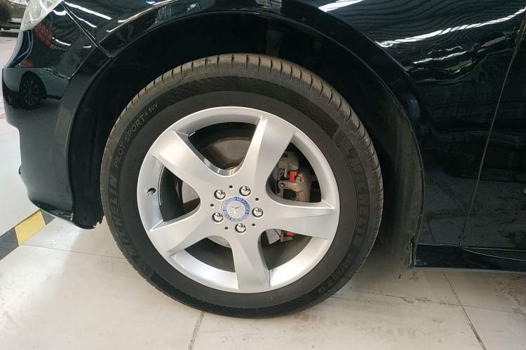 Used Mercedes-Benz R-Class 2014 R 320 4MATIC Luxury Model
