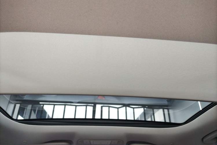 Used Mercedes-Benz E-Class 2018 Facelifted E 300 L Stylish Version Headliner