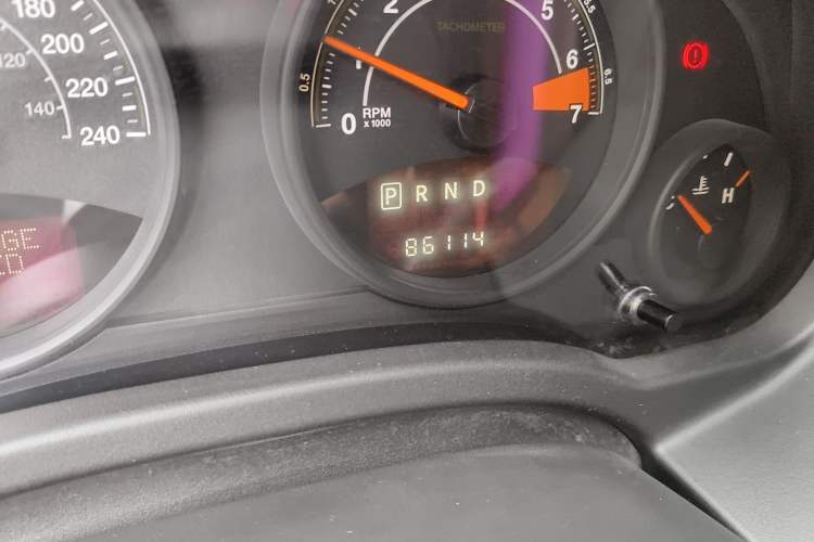 Used Jeep Compass 2014 2.4L four-wheel drive sport version