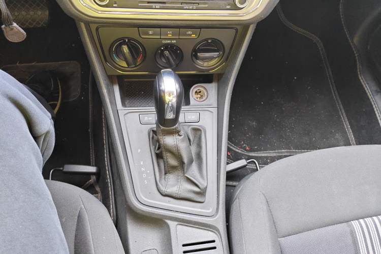 Used Volkswagen Gran Lavida 2015 1.6L Automatic Fashion Edition