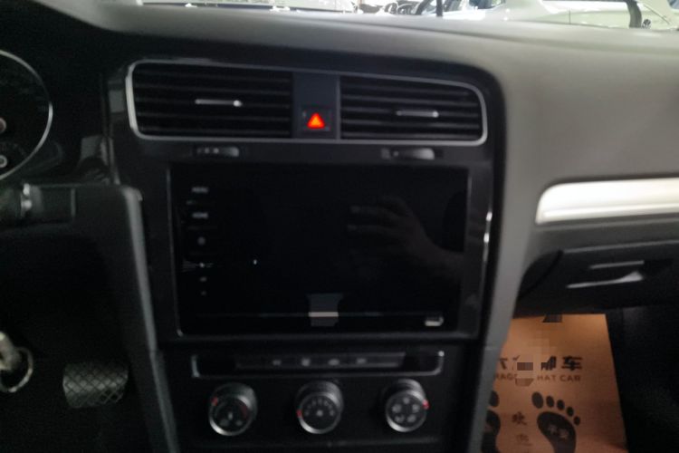 Used Volkswagen Golf 2020 200TSI DSG Comfortable and Ambitious Edition Audio And AC Panel