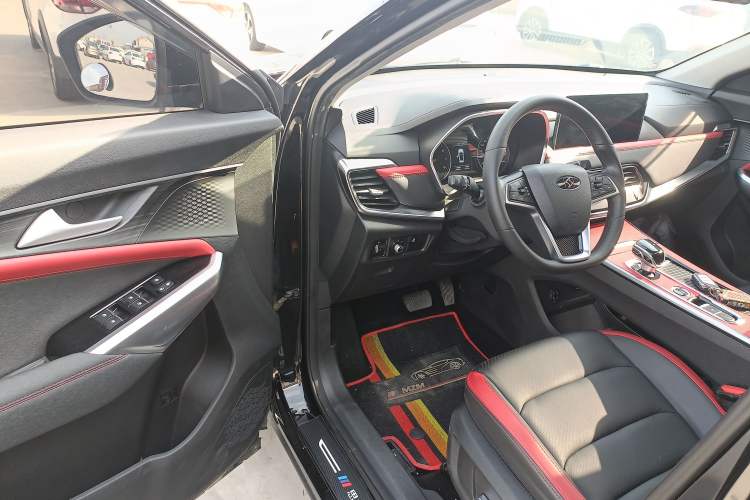 Used SOL X8 2021 300T DCT Luxury Smart Connect Edition 6 Seats