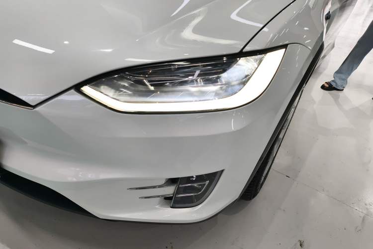 Used Tesla Model X 2019 Long-Range Version
