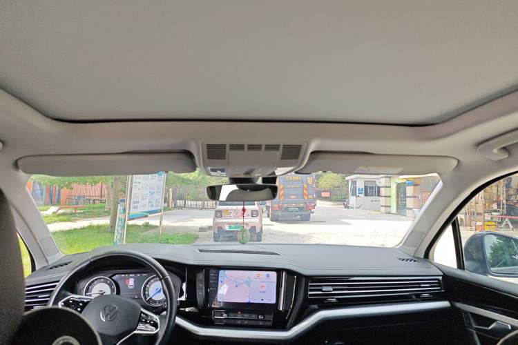 Used Volkswagen Touareg 2022 2.0 TSI Flagship Special Edition Headliner