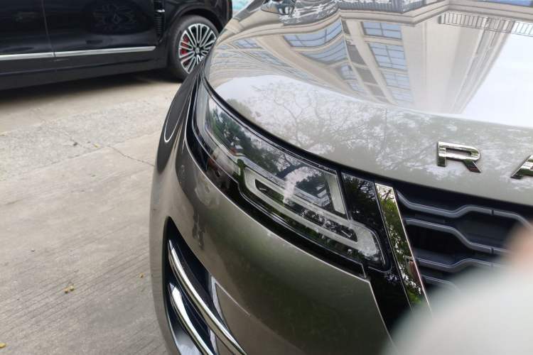 Used Land Rover Range Evoque 2021 Range Rover Velar 249 PS R-Dynamic S Performance Edition
