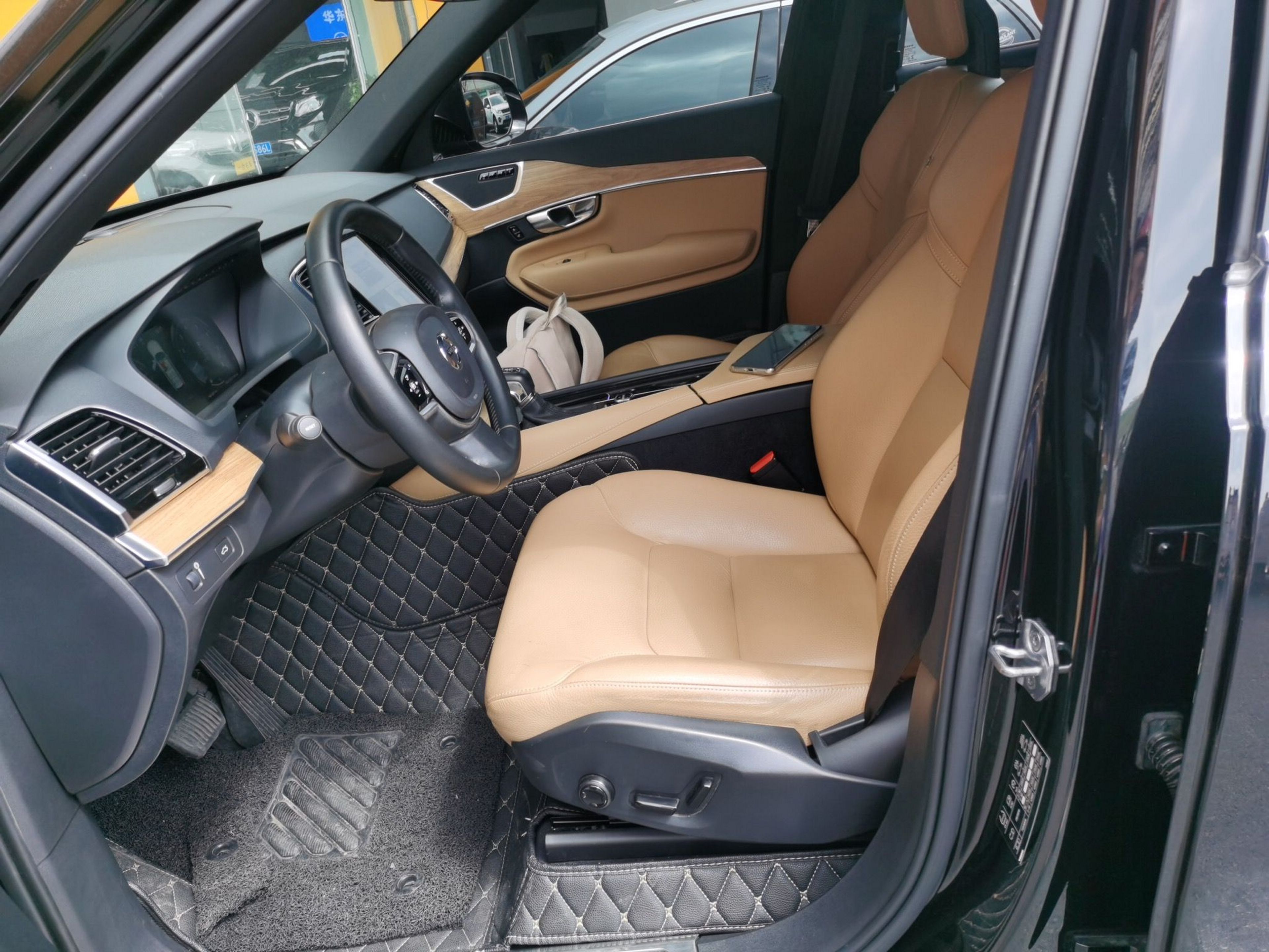 Interior delantero
