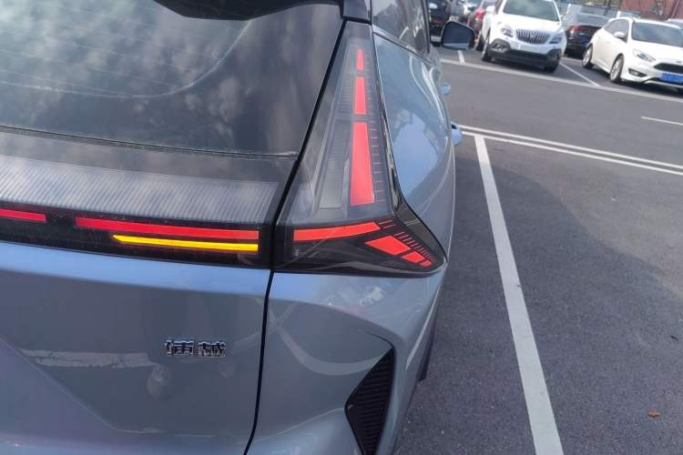 Used Geely Auto Emgrand X7 Sport 2023 Boyue COOL 1.5TD ZhiZun Edition Right Rear Taillight