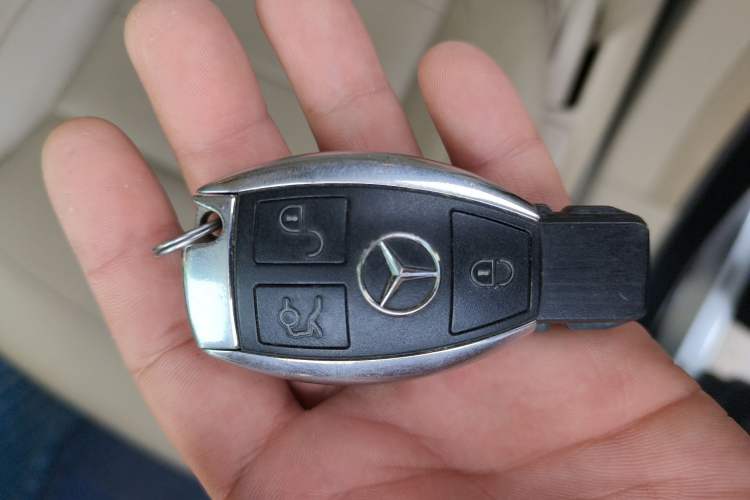 Used Mercedes-Benz M-Class 2012 ML 350 Sport Edition Vehicle Key