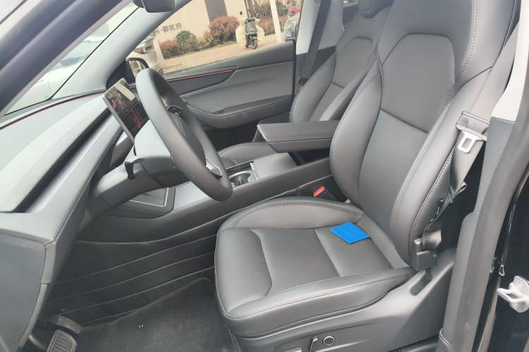 Used Tesla Model Y 2025 Rear-Wheel-Drive Version