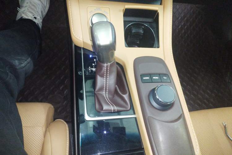 Used Lexus ES 2015 200 Elite Edition
