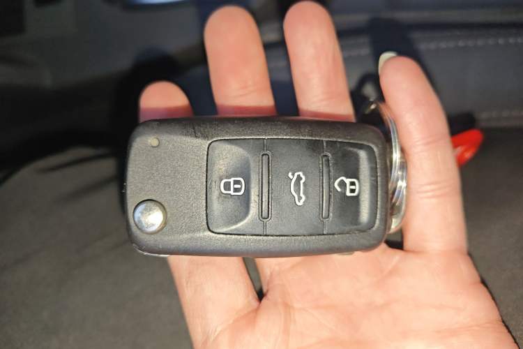 Used Volkswagen Touran 2013 1.4T DSG Comfort Edition 5-Seater Vehicle Key