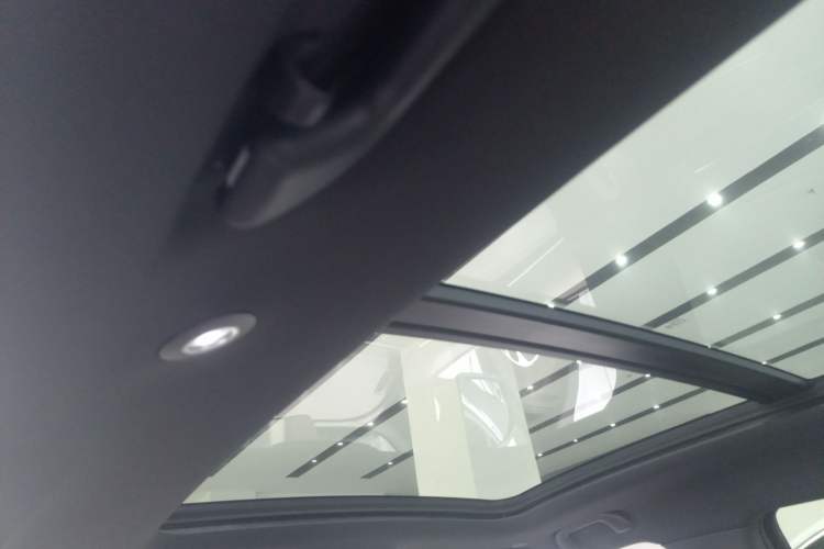 Used BYD Song PLUS New Energy 2025 DM-i 112KM Prestige Model Headliner