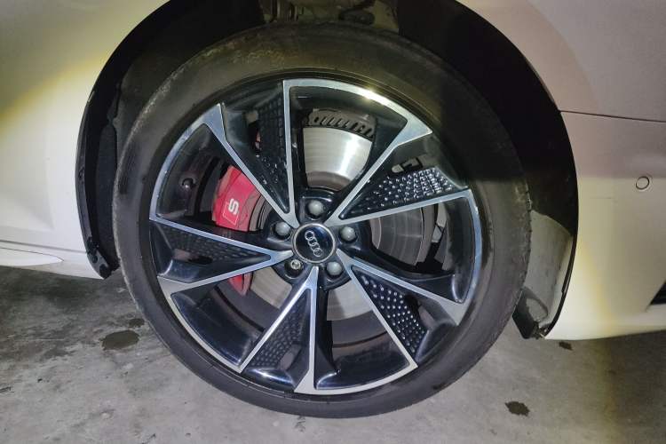 Used Audi A4L 2019 40 TFSI Sporty Version China VI