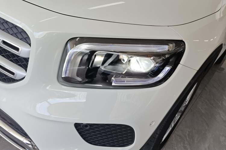 Used Mercedes-Benz GLB 2023 GLB 200 Fashion Model