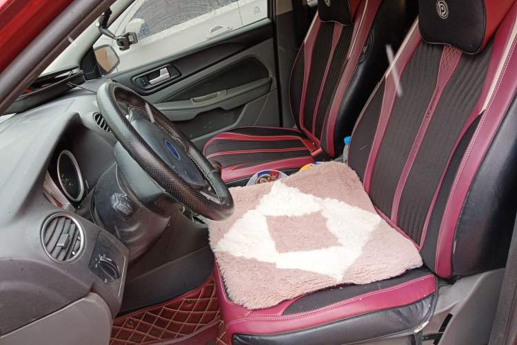 Used Ford Focus 2013 Hatchback Classic 1.8L Manual Base Model