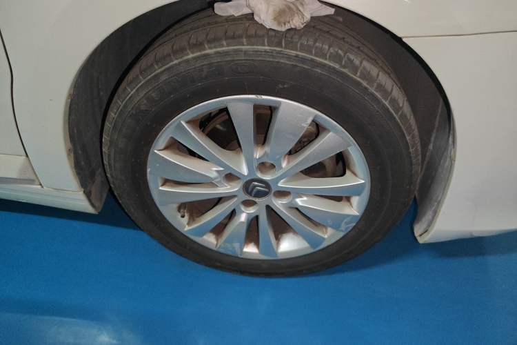 Used Citroen C-Quatre 2016 Classic Sedan 1.6L Automatic Prestige Model Right Front Wheel Hub