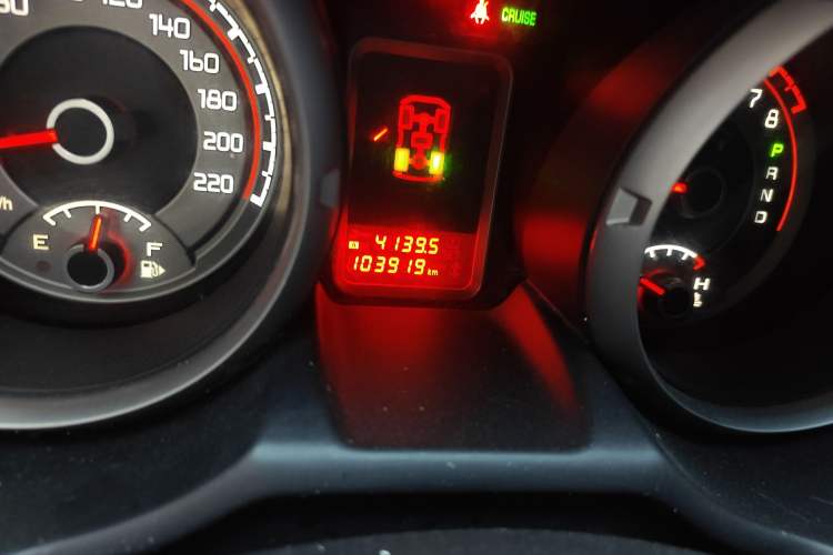 Used Mitsubishi Pajero  Odometer Close Up