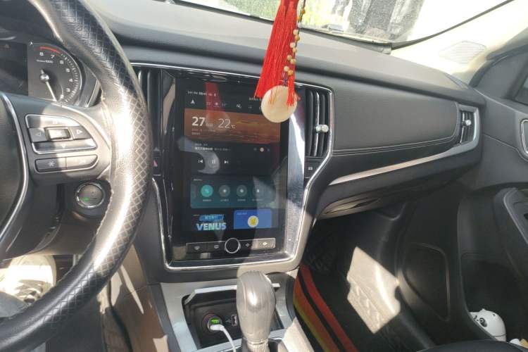 Used Roewe RX5 2018 20T Two-Wheel Drive Automatic Internet Smart Luxury Edition