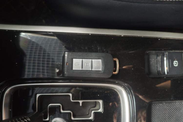 Used Mitsubishi Outlander 2020 2.0L Two-Wheel Drive Enjoyment Version 5 Seats
