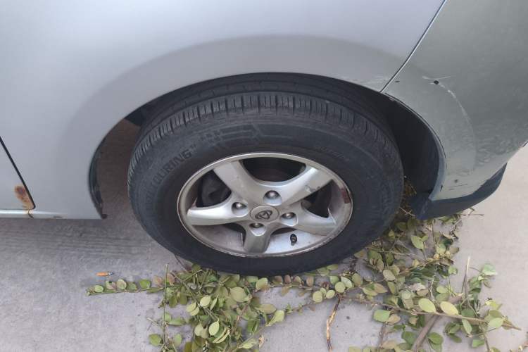 Used CHANGAN KAICHENG Ounuo S 2019 1.5L Ouno S Standard Model China VI JL473QG Right Front Wheel Hub