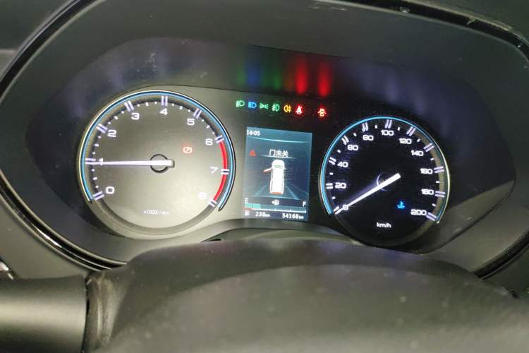 Used Dongfeng Palazzo 2022 2.0T Manual Two-Wheel Drive Luxury Version