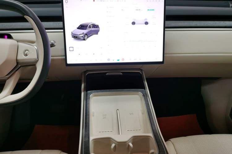 Used ONVO Luxeed L90 2025 Model—Max Six-Seater Version