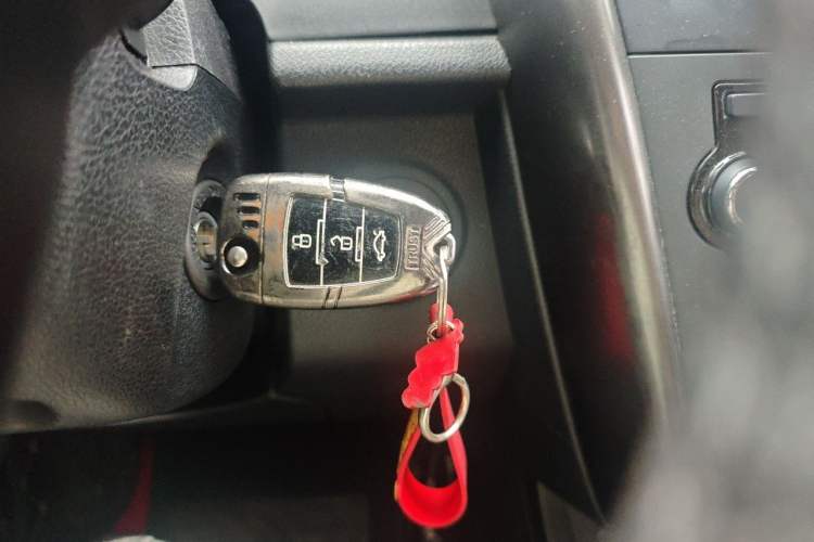 Used Bestune X80 2016 2.0L automatic Comfort trim level