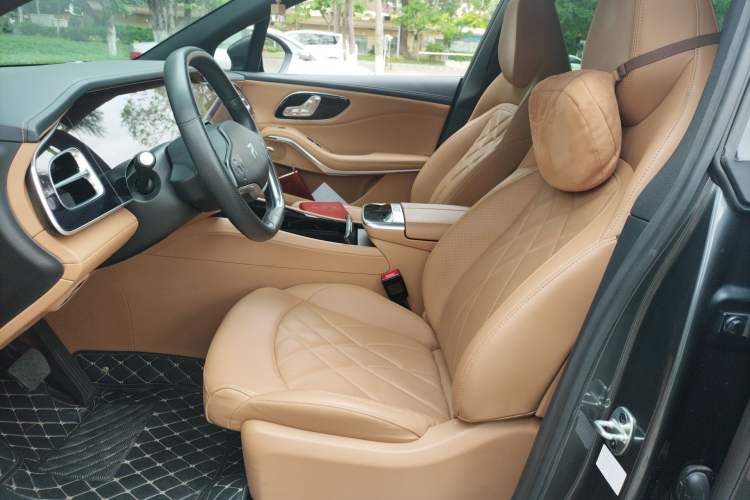 Used Rising R7 2023 Long-Lasting Screen King Edition Left Front Seat