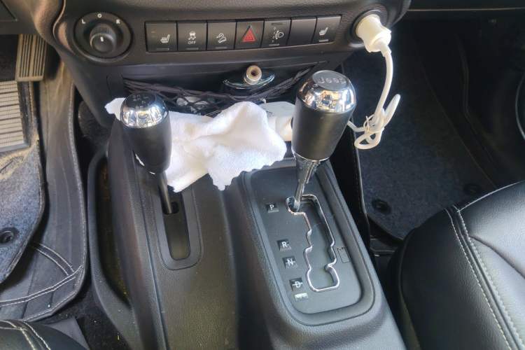 Used Jeep Wrangler 2015 3.0L Sahara Four-Door Comfort Edition